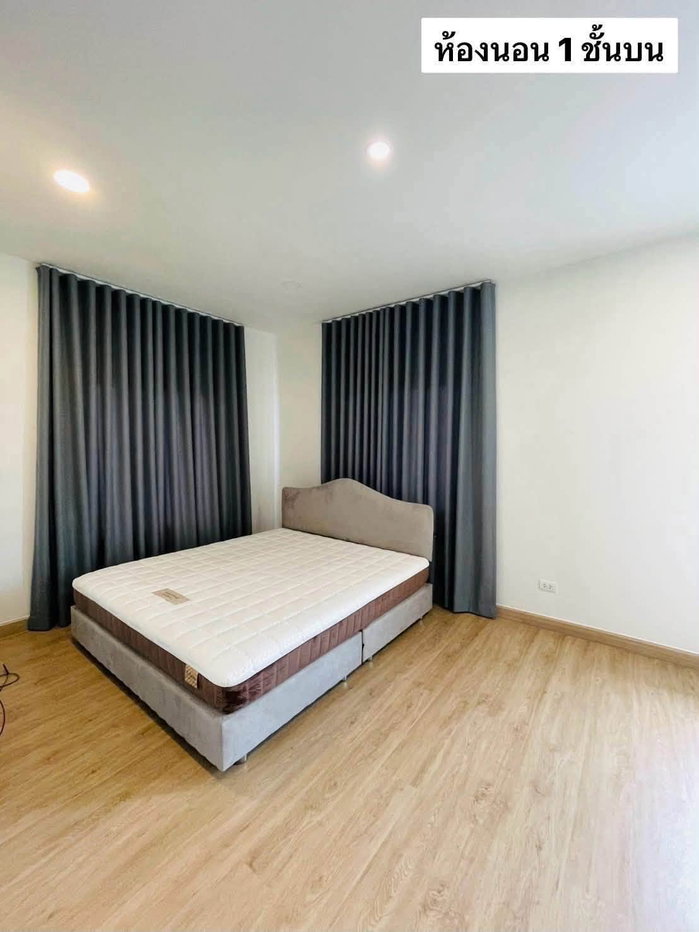 รูป ให้เช่าบ้านเดี่ยว 4 ห้องนอน ม.ไลฟ์อินเดอะการ์เด้นท์ บางแสน ชลบุรี - รูปที่ 3/13