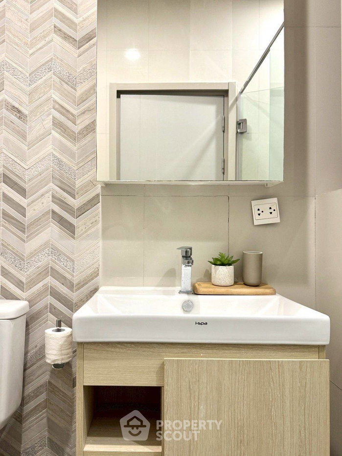 picture High-Floor 1-BR 35 Sqm At Oka Haus Sukhumvit 36, BTS Thong Lor (ID 3097193) - 6/12
