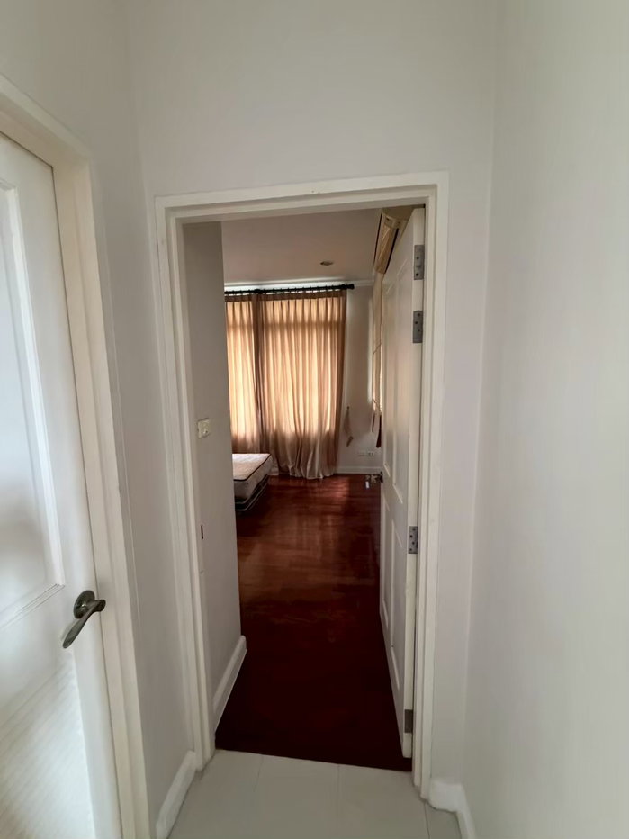 picture Narasiri Pattanakarn | Luxury Detached House | 4 Bedrooms | 350 Sq.m. - 9/11
