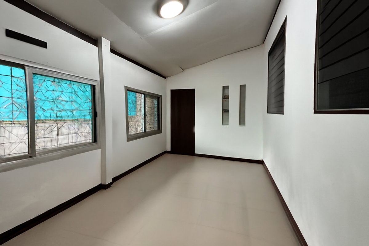 รูป บ้านเดี่ยว ห่างจากถนนใหญ่เพียง 300 เมตร - รูปที่ 8/9