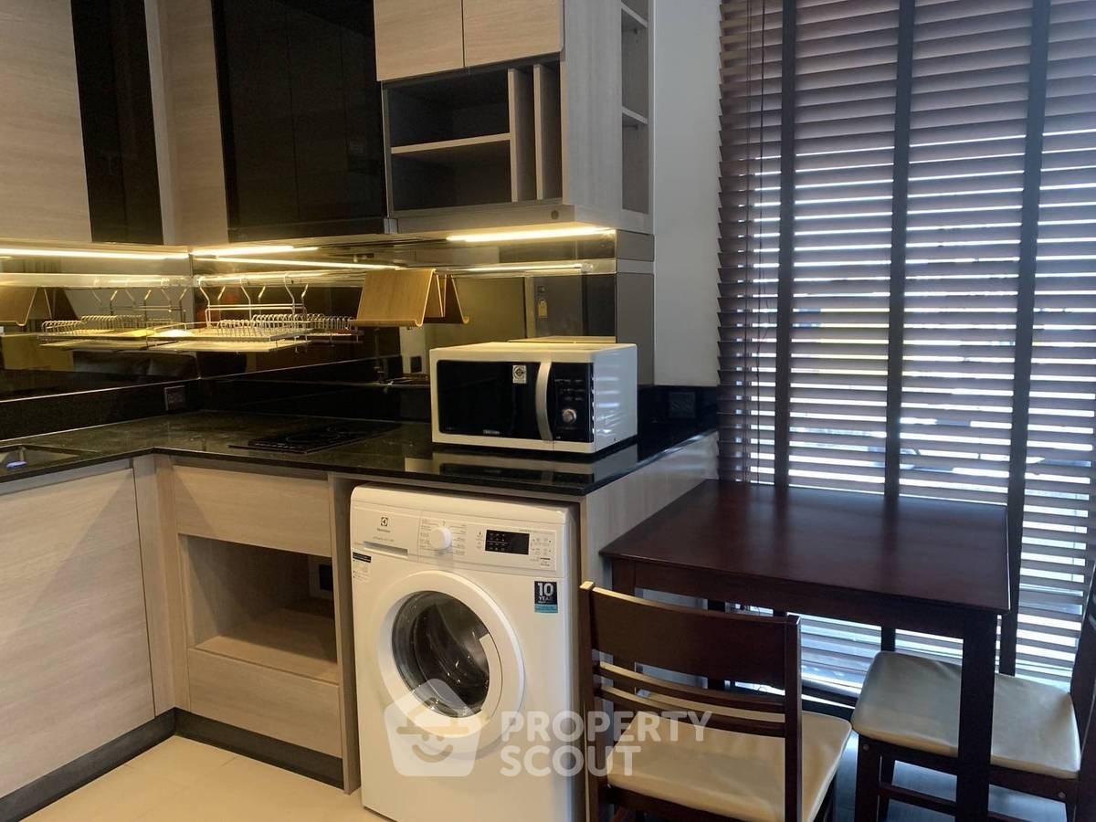 picture 1-BR Condo In The Line Asoke - Ratchada Near MRT Phra Ram 9 (ID 2748228) - 2/9