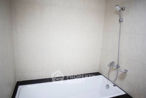 picture Well-Priced 1-BR 45 Sqm At The Clover Thonglor Residence, BTS Thong Lo (ID 1264366) - 6/12