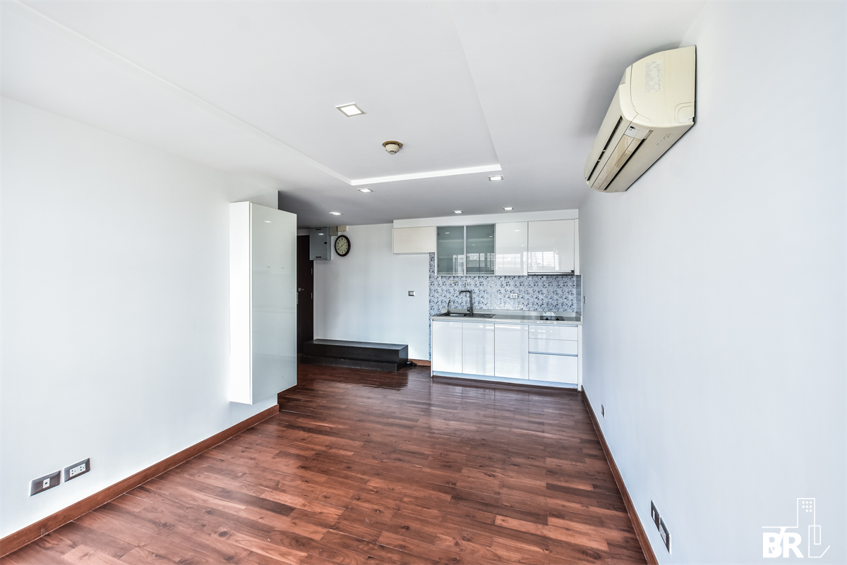 picture The Fah Aree 4 Condo in Business District near BTS Ari - 6/10