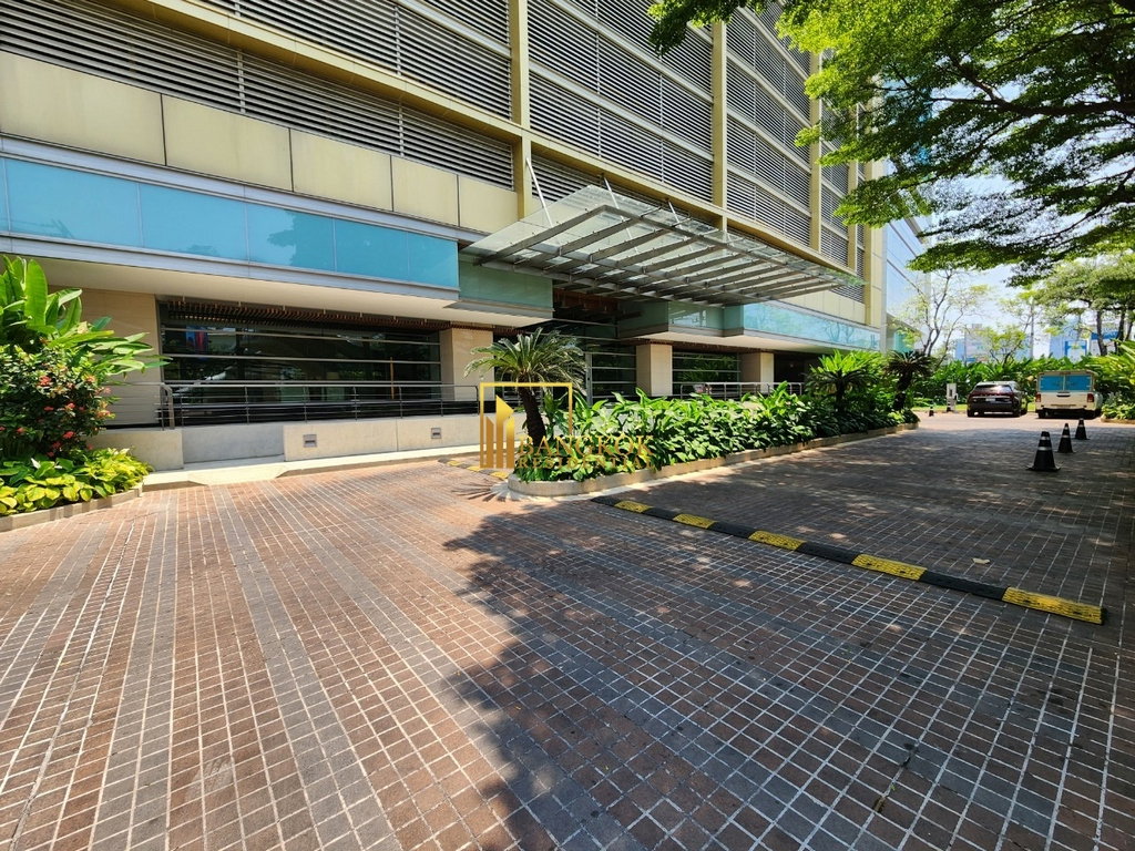 picture The Lakes | 3 Bedroom Condo Near Asoke BTS - BR12916CD - 27/29