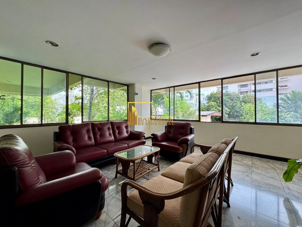 รูป Tongthip Mansion | Renovated 3 Bed Condo in Phrom Phong - BR61946CD - รูปที่ 35/39