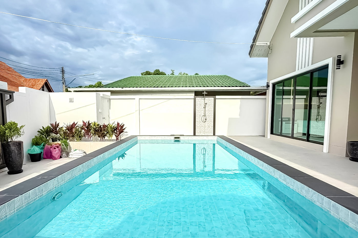 รูป Stylish Pool House for Sale Naklua North Pattaya 3 Bedroom - รูปที่ 10/11