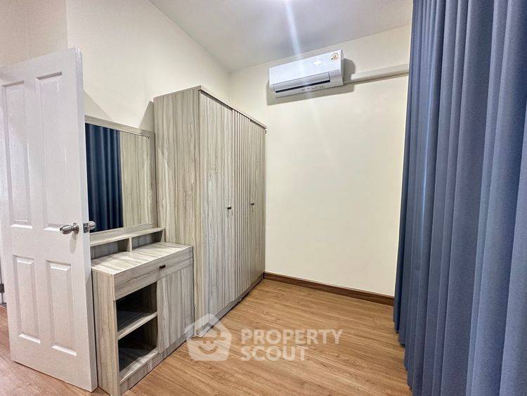 รูป ทาวน์เฮาส์ 2 ห้องนอน ให้เช่า โกลเด้น ทาวน์ เชียงใหม่-กาดรวมโชค (ฝาแห่ม) (ID 3153030) - รูปที่ 12/13