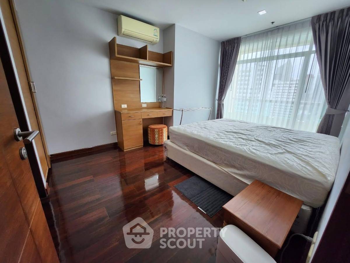 picture 2-BR Condo At Sukhumvit City Resort, 69 Sqm, BTS Nana (ID 3051678) - 2/4