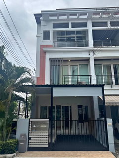 รูปภาพ R3124 ให้เช่าทาวน์เฮ้าส์ 3 ชั้น หลังมุม บ้านกลางเมือง เออร์บาเนี่ยน พระราม 9-ลาดพร้าว (ว่างค่ะ)
