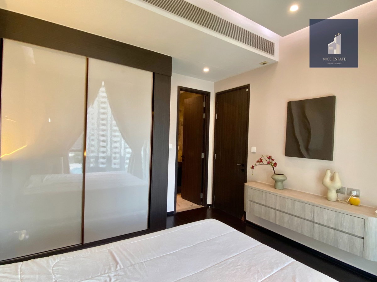 รูป SPECIAL DEAL ! LAVIQ Sukhumvit 57 1Bedroom with Bathtub Beautiful Decoration - รูปที่ 9/15