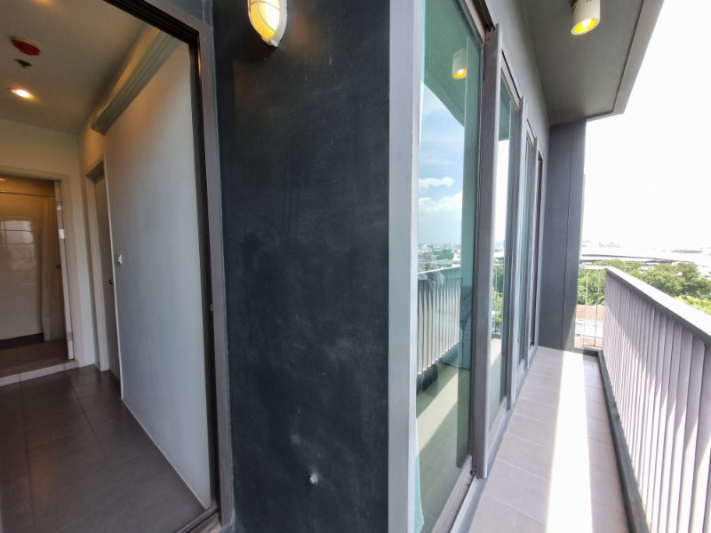 picture Renovated 2 bedroom for sale 61.25 sqm. - 10/23