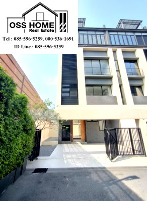 Home office for rent Bangkok : KT381 Home Office, 3.5 stories, corner unit, Aires Rama 9 project. Features 7 air conditioners (one in each room) and parking for 2 cars