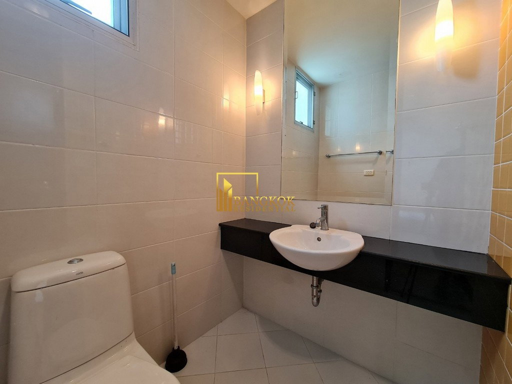 รูป Citi Smart | Great Value 3 Bed Condo For Rent in Mid Asoke - BR12964CD - รูปที่ 12/35