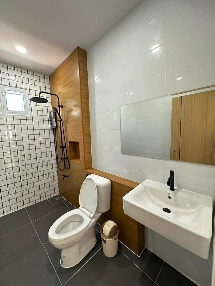 picture Single house, minimalist style, available for rent. 110 sq m. 2 bedrooms. - 9/12