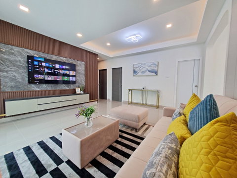 Modern 3-Bedroom Corner House for Rent in East Pattaya