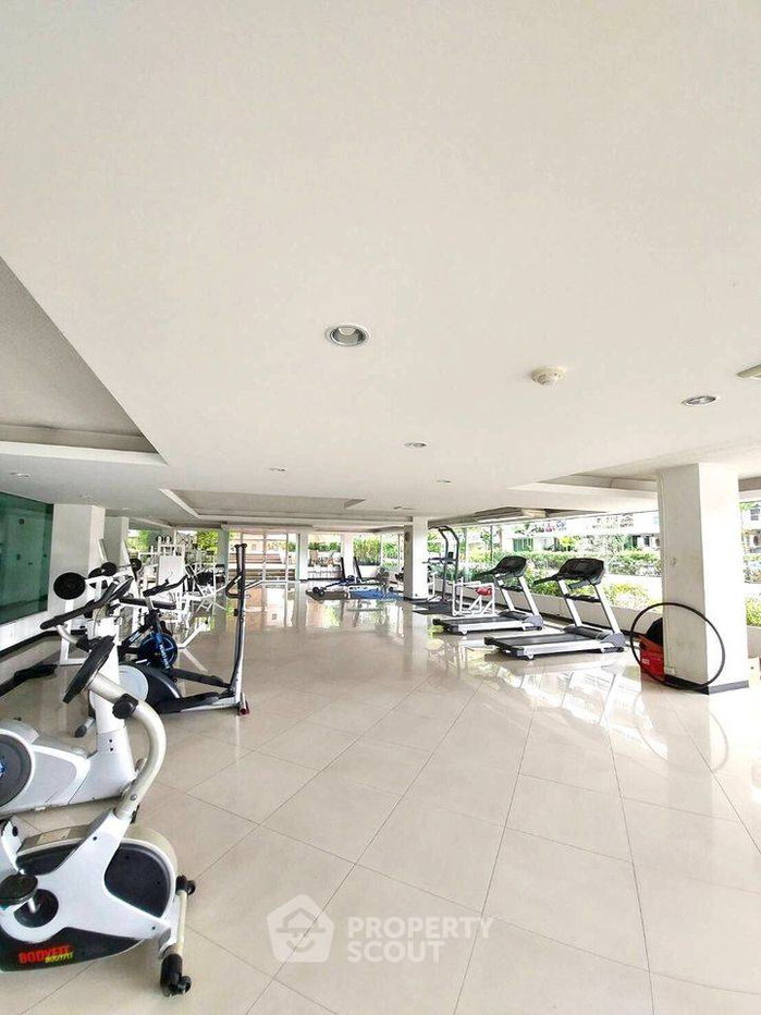 picture Well-Priced 2-BR Condo, Waterford Sukhumvit 50, Near BTS On Nut (ID 995309) - 12/23