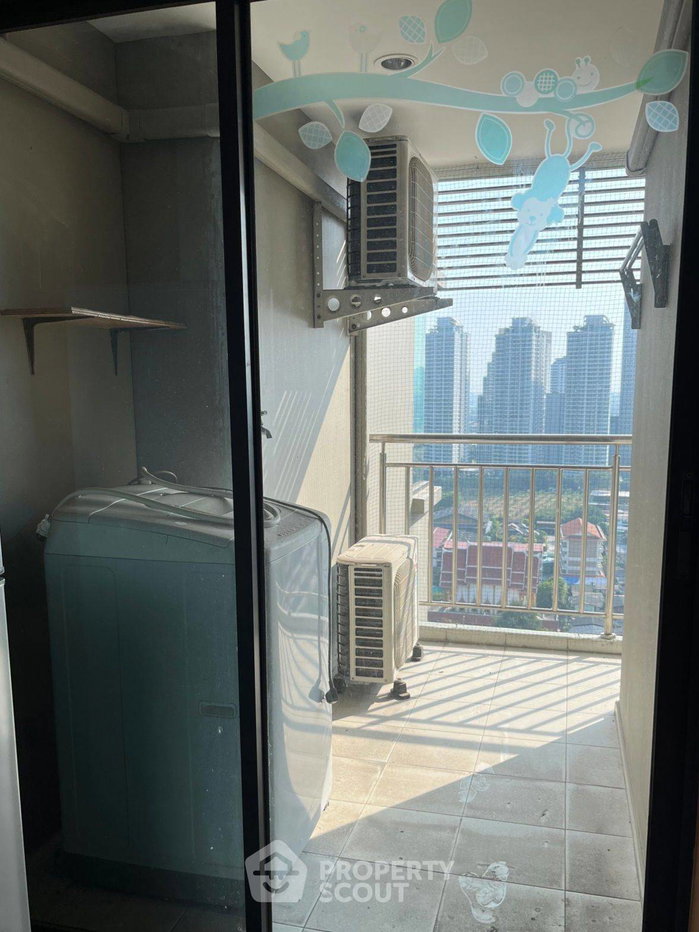 picture 1-BR Condo On 25th Floor, 40 Sqm, Lumpini Place Narathiwat-Chaopraya (ID 993780) - 5/6