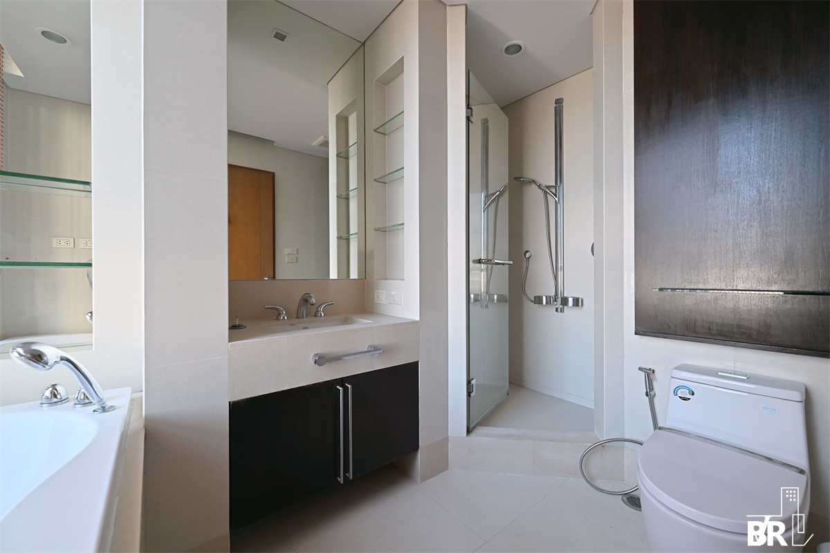 picture Luxury Unit, Ready for You Without the Wait The Park Chidlom near BTS Chit Lom - 6/10