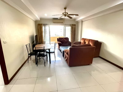 คอนโดให้เช่า : Spacious Condo for Rent View Talay Residence 3 Jomtien Pattaya