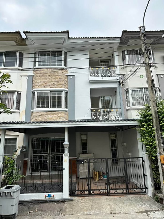 รูป R3125 ให้เช่าทาวน์โฮม 3 ชั้น ศุภาลัย วิลล์ เอกมัย รามอินทรานวลจันทร์ 64 เฟอร์ฯ ครบ (ว่างค่ะ) - รูปที่ 1/17