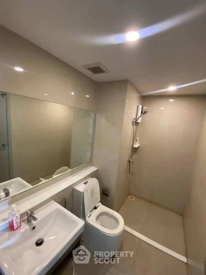 picture 🔥 Spacious unit, great price, prime Sukhumvit location! Ready to move in 🔥 🏡 For Rent: Aspire Sukhumvit - On Nut ✨ - 10/10