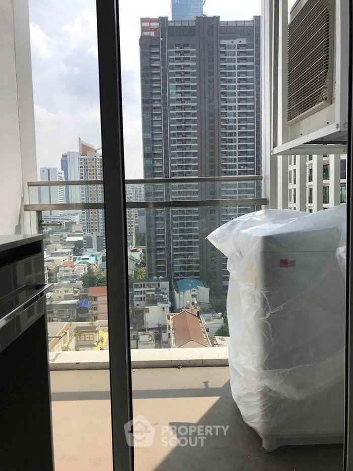 picture 1-BR 50 Sqm On 17th Floor At The Room Sathorn, 300m To BTS Saint Louis (ID 512062) - 9/13