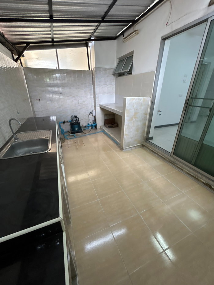 รูป ขายบ้านมือ 2 บ้านใหม่เทพารักษ์-วงแหวน ทำเลดี ใกล้ทางด่วน (สภาพดี ) สนใจโทร 083-1606336 - รูปที่ 8/15