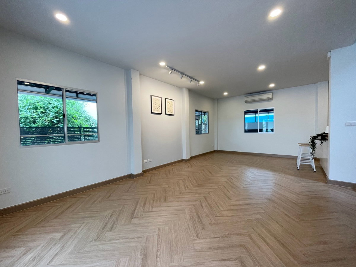 รูป ขาย บ้านเดี่ยวรีโนเวทใหม่ พร้อมพัฒน์ 1 หทัยราษฎร์ 39 แต่งสไตล์ MUJI Minimal พร้อมเข้าอยู่ ราคาคุ้มกว่าหลังอื่น - รูปที่ 7/34