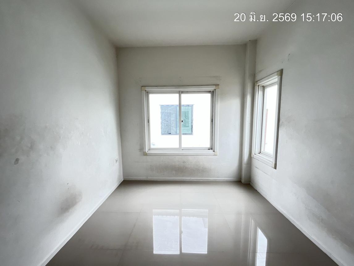 picture TOWN HOUSE 17.7 Sq.w. Khlong Sam Wa Bangkok for 2.6M - 24/30