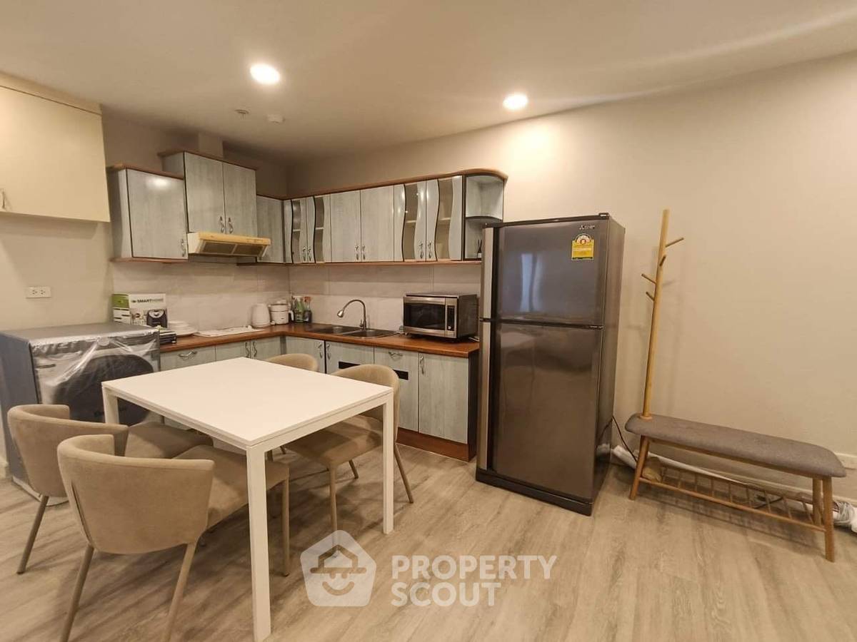 picture 2-BR Condo, Wittayu Complex, High-Floor 22/F Near BTS Phloen Chit (ID 1511676) - 2/11