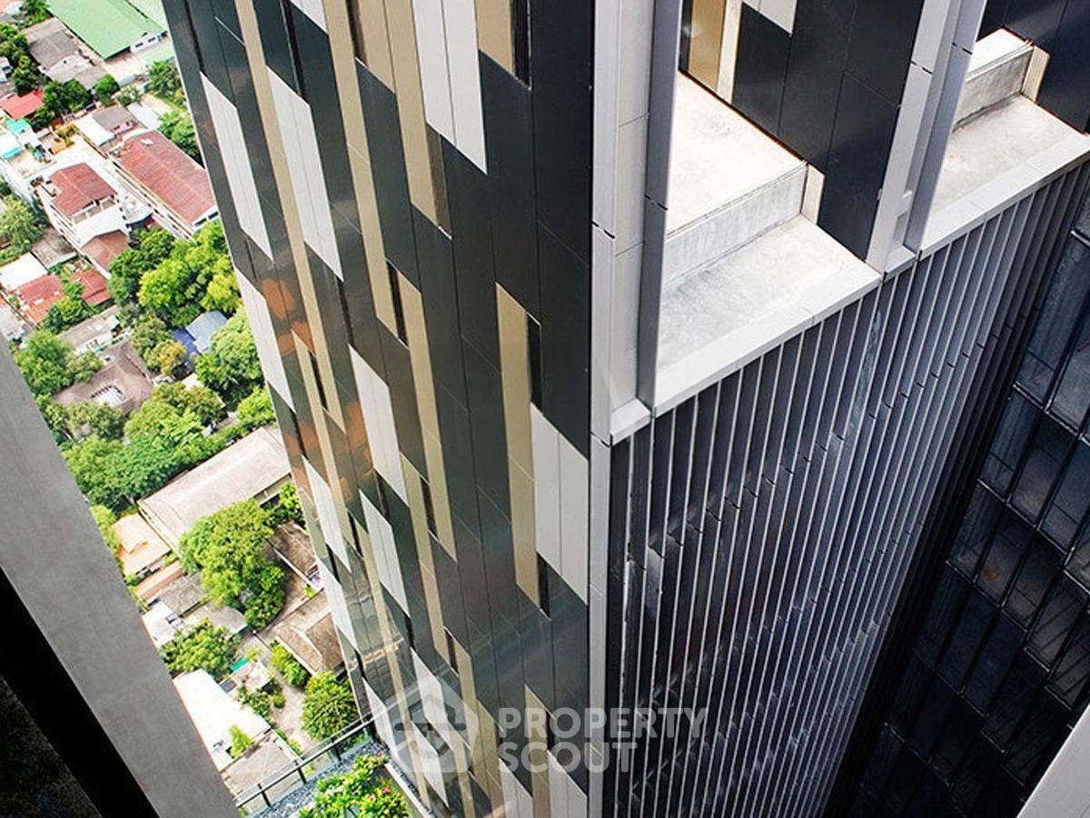 picture 2-BR Condo At The Met Sathorn, Near BTS Chong Nonsi (ID 3153899) - 3/5