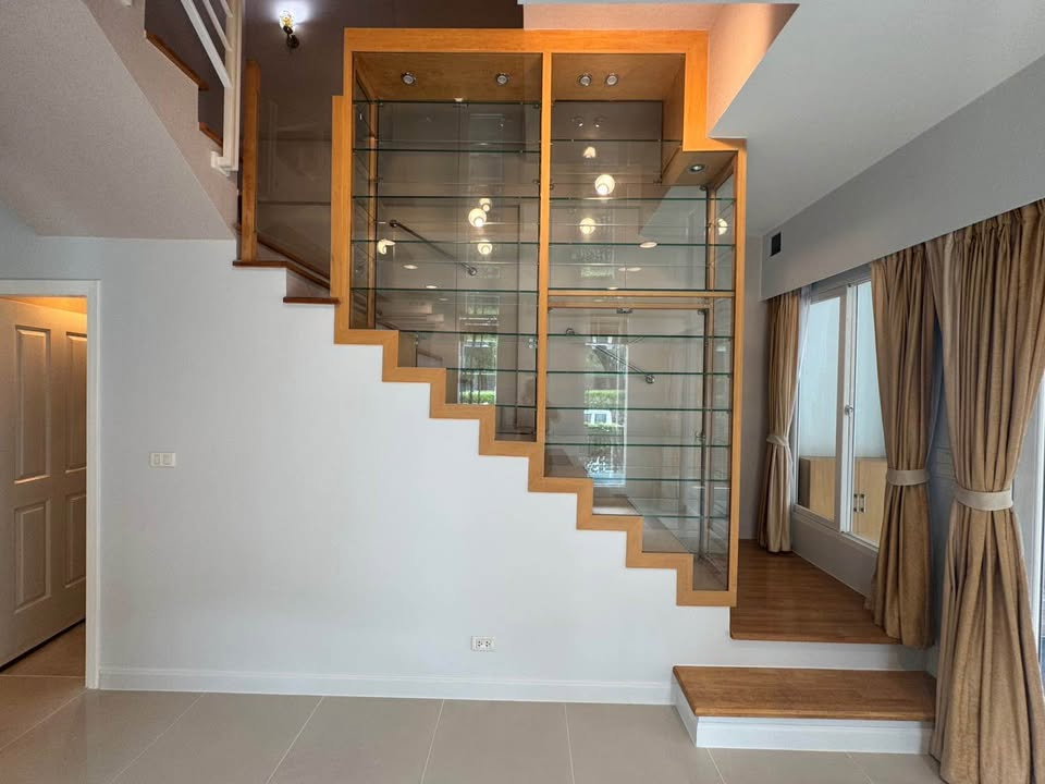 รูป R3124 ให้เช่าทาวน์เฮ้าส์ 3 ชั้น หลังมุม บ้านกลางเมือง เออร์บาเนี่ยน พระราม 9-ลาดพร้าว (ว่างค่ะ) - รูปที่ 7/32