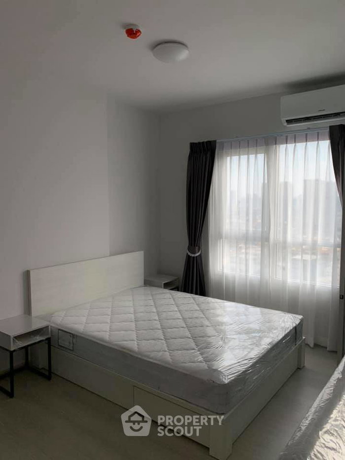 picture 1-BR Condo At Chapter One Shine Bangpo (27th-Floor) Near MRT Bang Pho (ID 381406) - 1/10