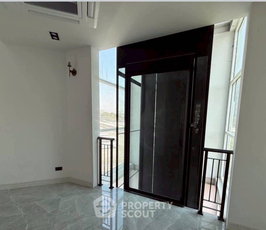 รูป บ้าน 4 ห้องนอน ให้เช่า โครงการ Fantasia Villa 3 ใกล้ BTS แบริ่ง (ID 3153858) - รูปที่ 7/9