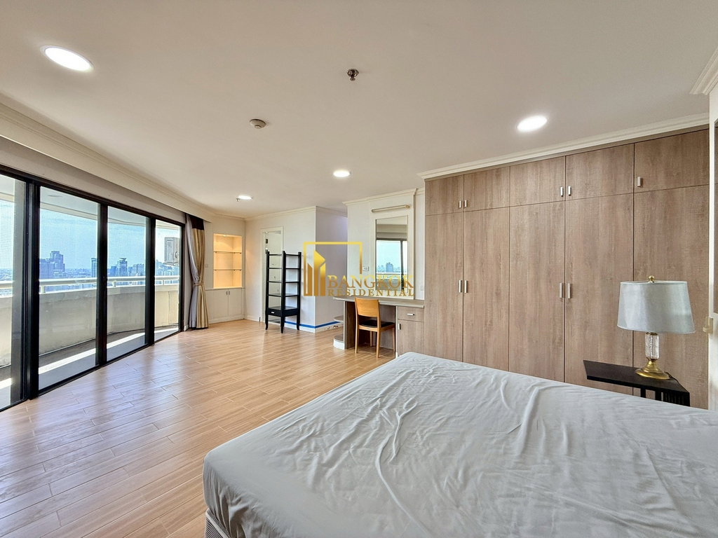 picture Baan Suanpetch | Renovated 3 Bedroom Condo in Sukhumvit 39 - BR15652CD - 8/33