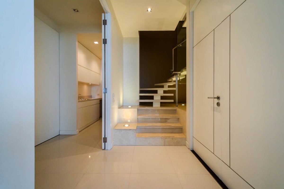 picture For rent: Chatrium Riverside Residence, 3-story luxury penthouse on the Chao Phraya River, ready to move in (CD6934) - 11/17