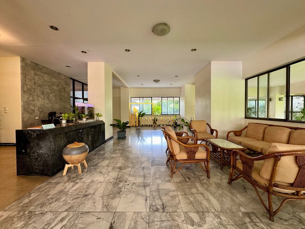 รูป Tongthip Mansion | Renovated 3 Bed Condo in Phrom Phong - BR61946CD - รูปที่ 34/39
