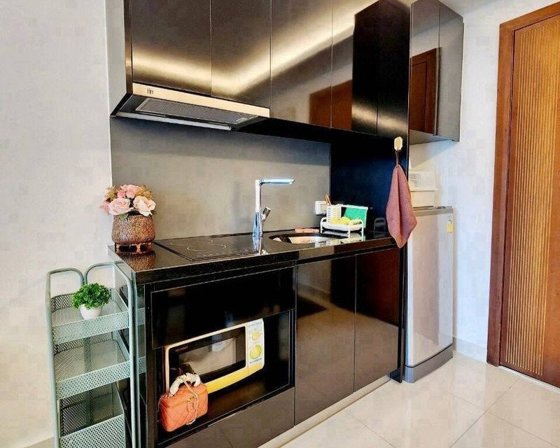 รูป Pool View Condo for Rent Club Royal Condominium Wongamat - รูปที่ 7/11