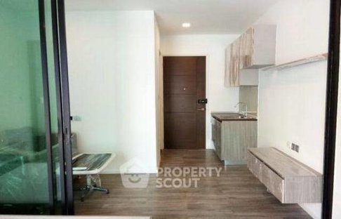 1-BR Condo For Rent, Brown Condo Ratchada 32, 7th-Floor (ID 421758)