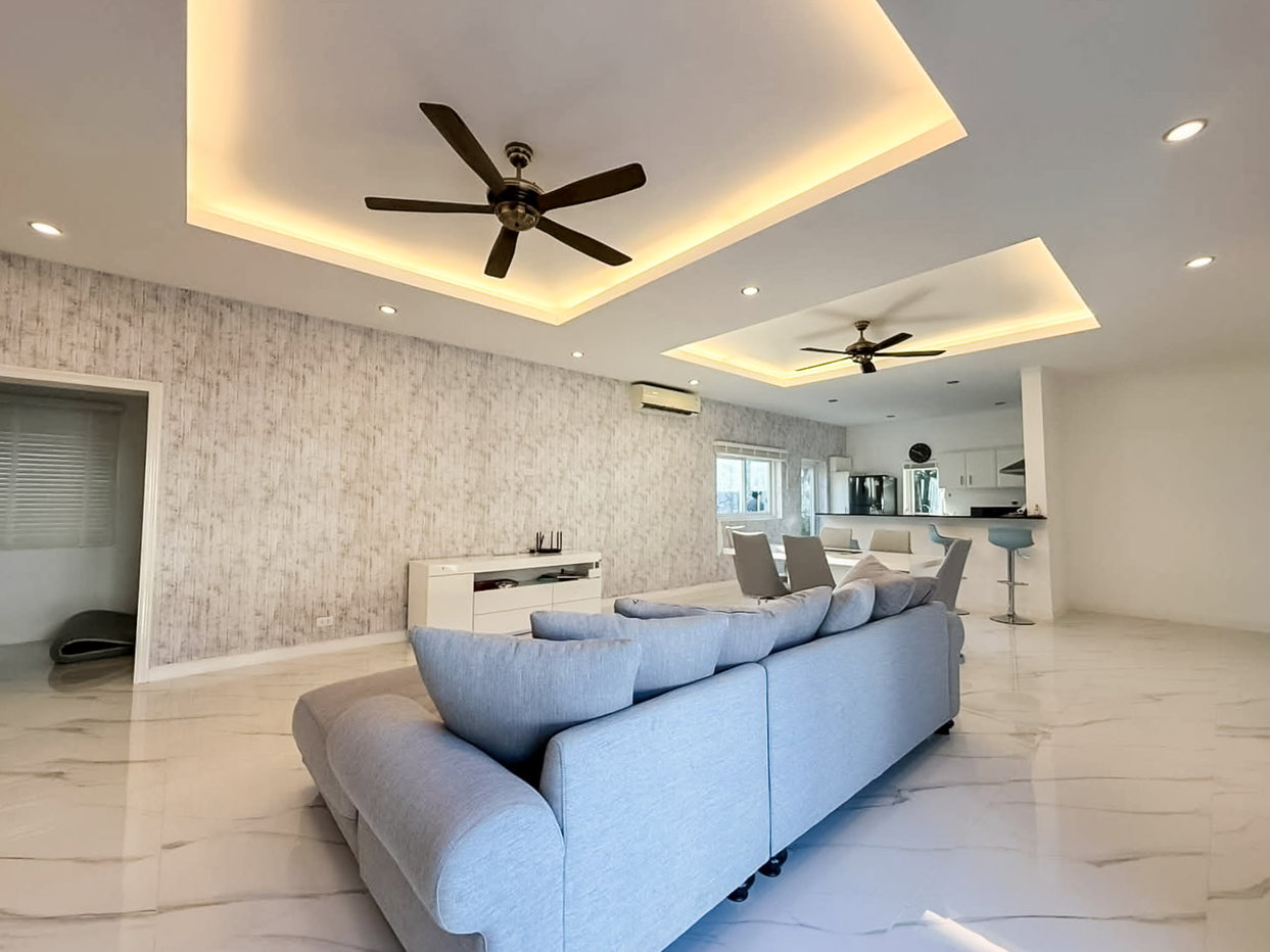 picture 8 Bedroom Luxury Estate for Sale Mabprachan Pattaya - 7/28