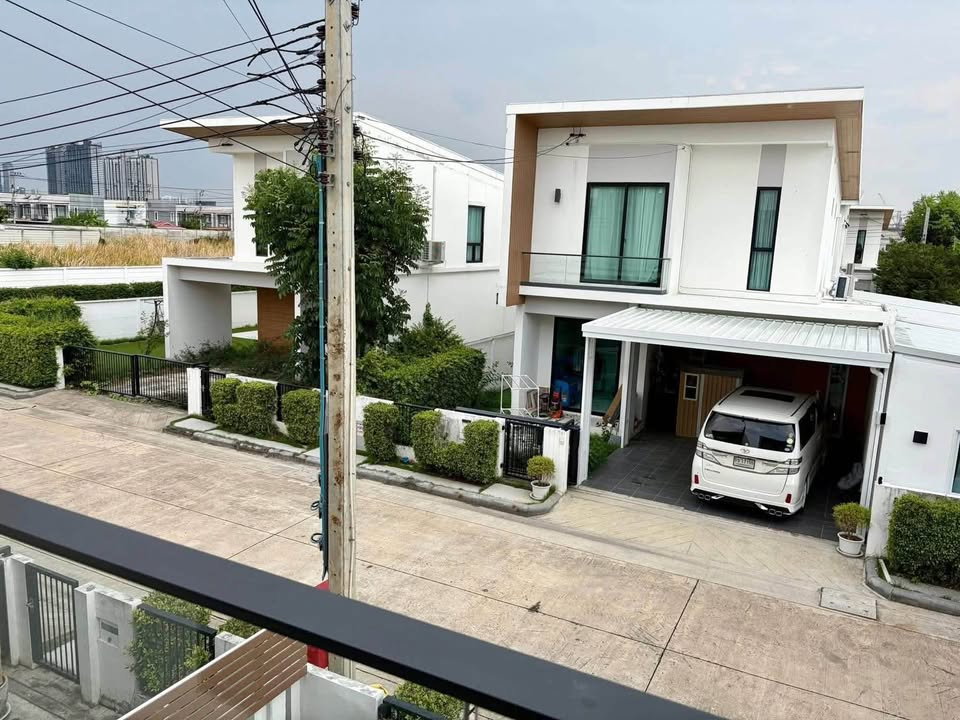 รูป R3122 ให้เช่าบ้านแฝดสไตล์บ้านเดี่ยวหลังริม Como Bianca (ว่างค่ะ) ใกล้เมกาบางนา - รูปที่ 12/22