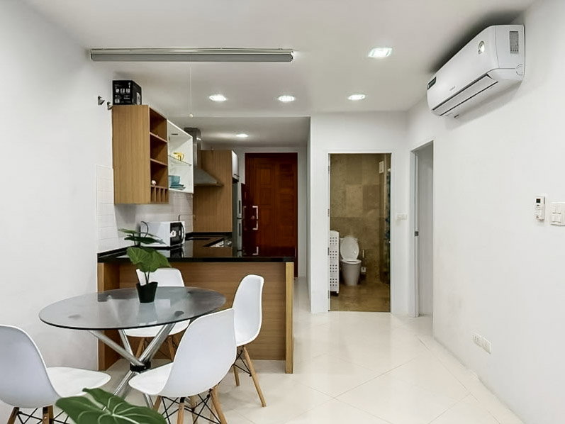 picture Beachfront Sea View Condo for Sale Laguna Heights Wongamat - 5/19