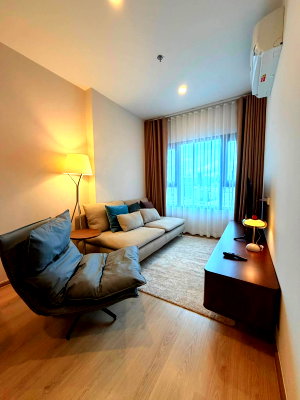 Condos for rent : #CHR26 Condo for Rent - Life Rama 4 - Asoke