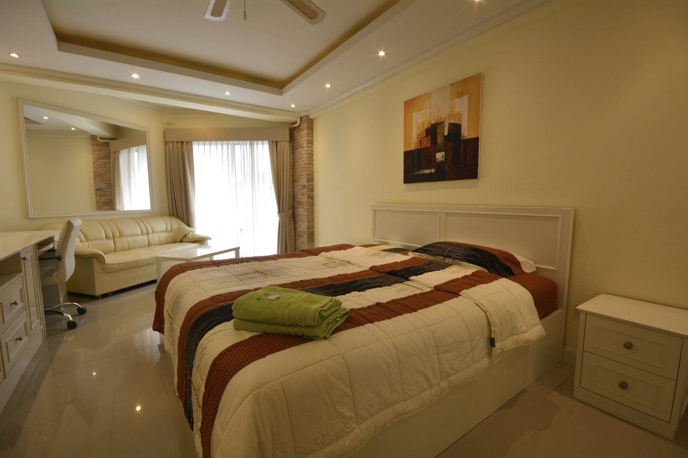 picture Studio Condo for Rent at Jomtien Beach Condominium in Pattaya - 2/16