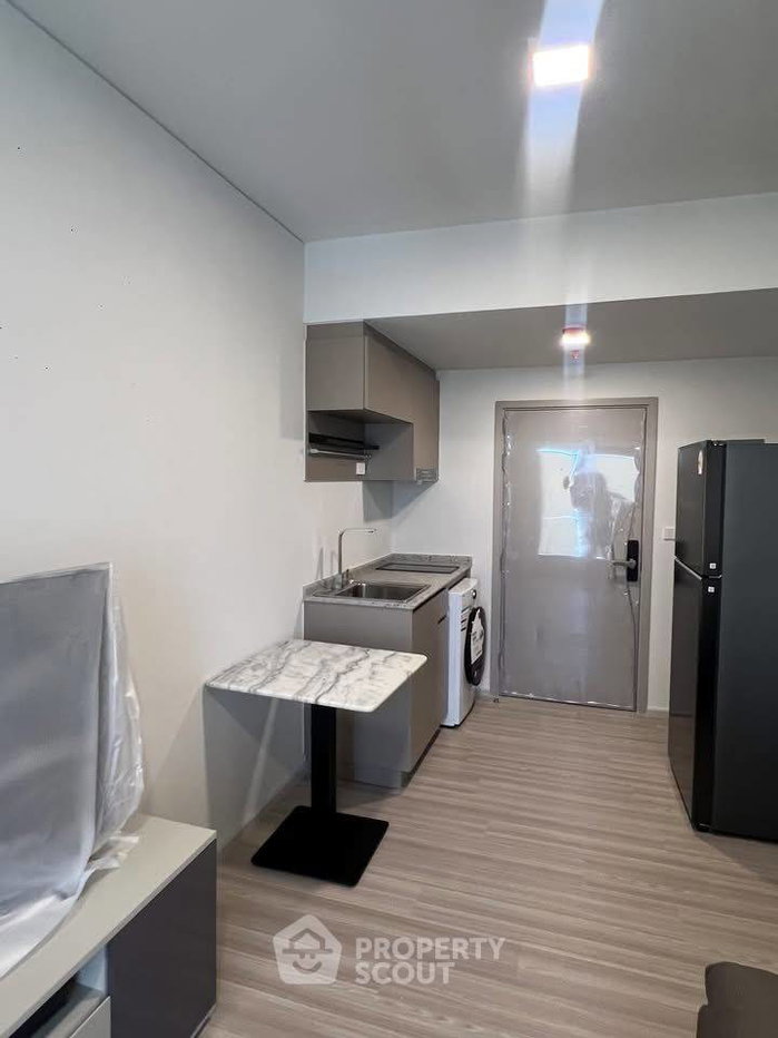 picture 1-BR Condo At QUINTARA MHy’DEN Pho Nimit, 100m to BTS (ID 2497963) - 2/11