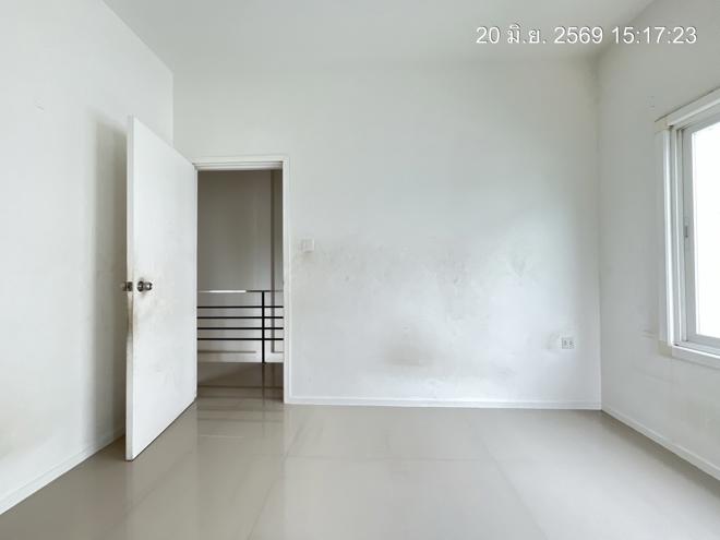 picture TOWN HOUSE 17.7 Sq.w. Khlong Sam Wa Bangkok for 2.6M - 12/30