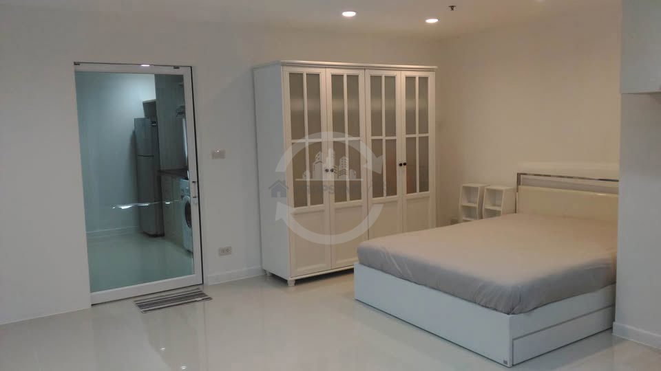 picture ðĨFor RentðĨðŠðSilom SuiteððŠBeautiful, spacious unit in the CBDâgreat value!!ð ðĩ PS-22600436ð@propsync - 2/5
