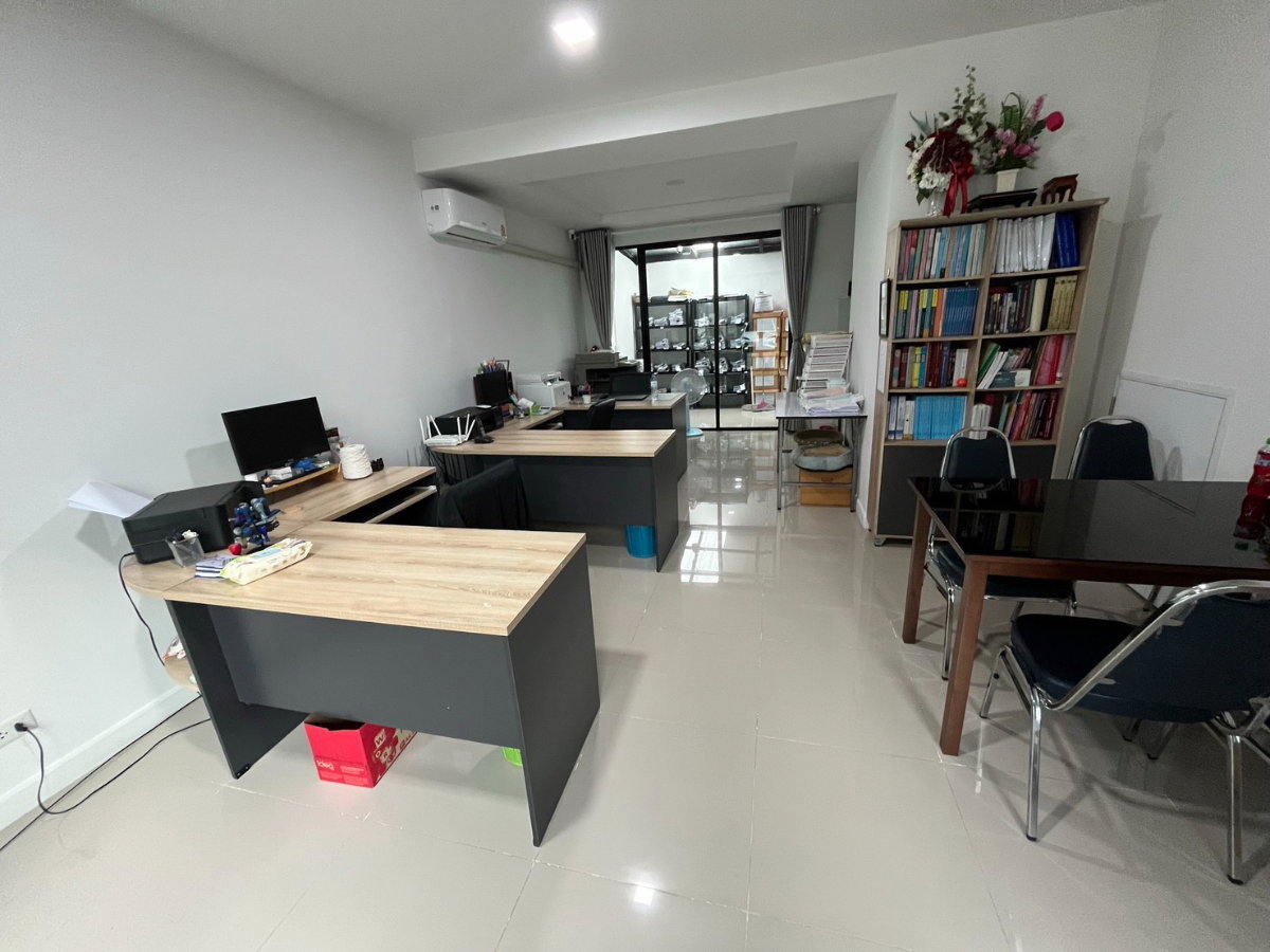 รูป ขายทาวน์โฮม 3 ชั้น โครงการพาทิโอ พหลโยธิน 92 - รูปที่ 2/10