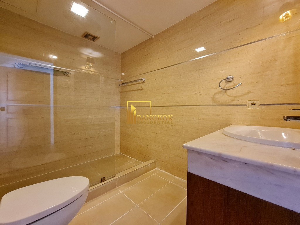 picture Tower Park | Spacious 3 Bedroom Property in Sukhumvit soi 3 - BR4462CD - 19/43