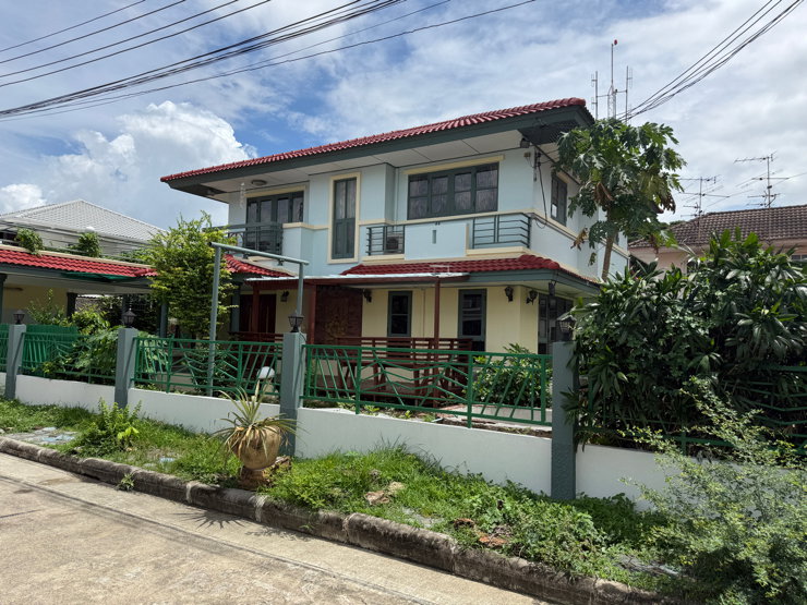 รูป ให้เช่าบ้านเดี่ยว สิรีนเฮ้าส์ วัชรพล 5 ห้องนอน 110.7 ตร.ว. เลี้ยงสัตว์ได้ จดทะเบียนบริษัทได้ 37,000 บาท/เดือน - รูปที่ 3/10